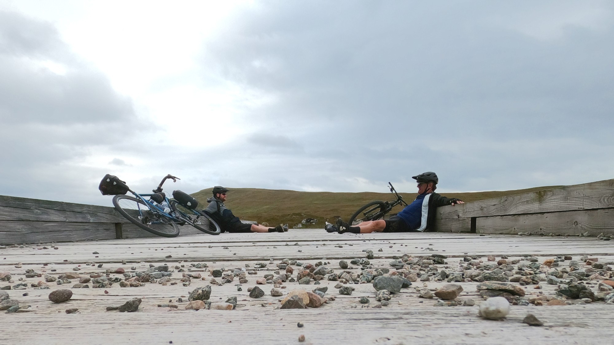 Pause und die Gliedmaßen von der Abfahrt erholen lassen Placeholder